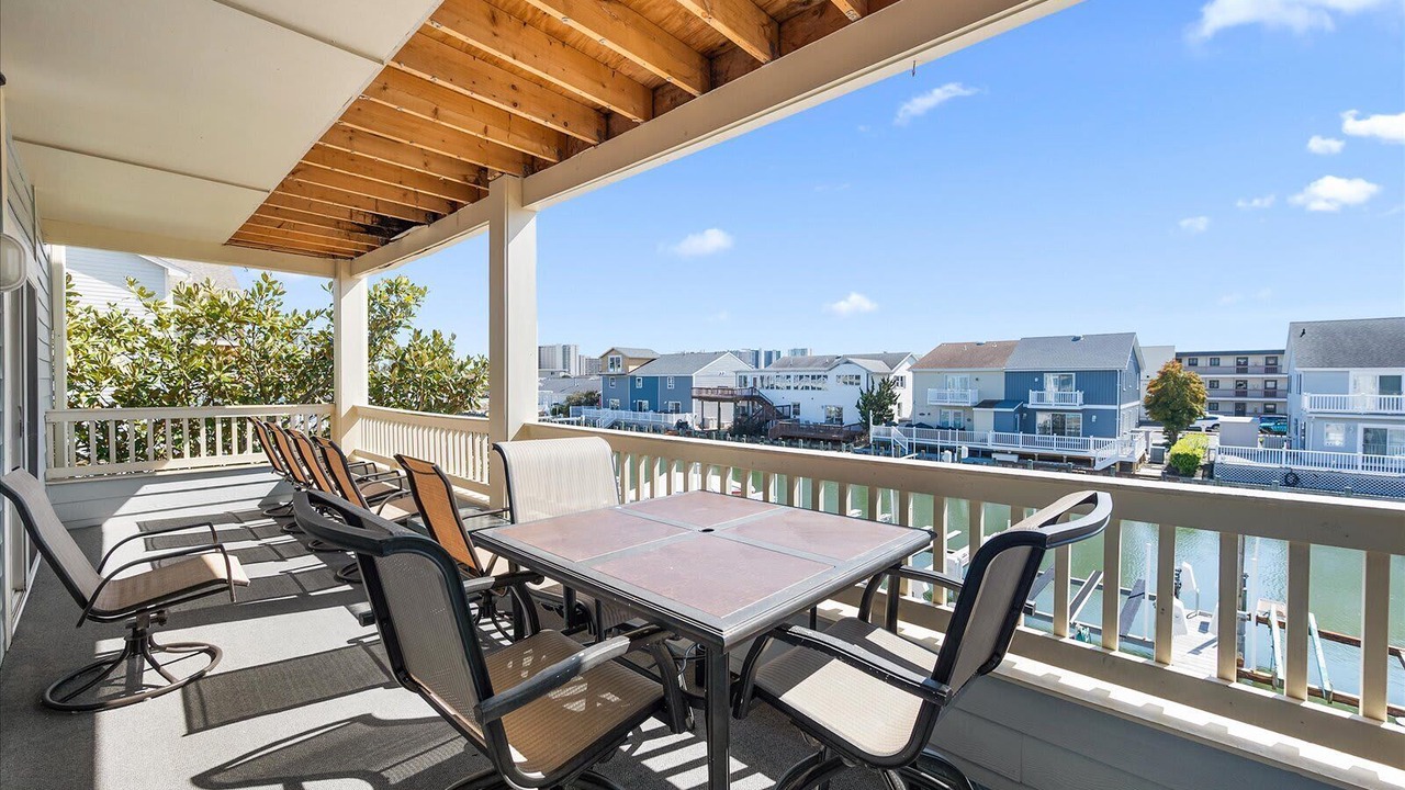 Photo of Outdoor in Heron Harbour Isle