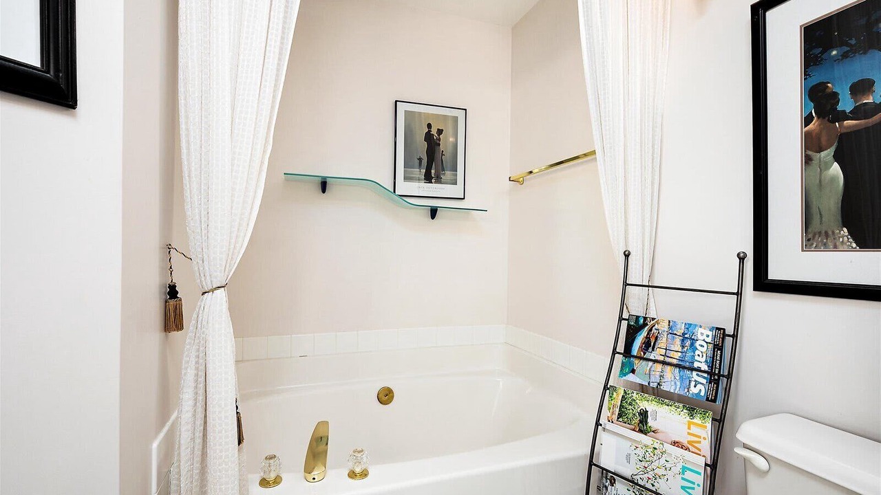 Photo of Bathroom in Heron Harbour Isle