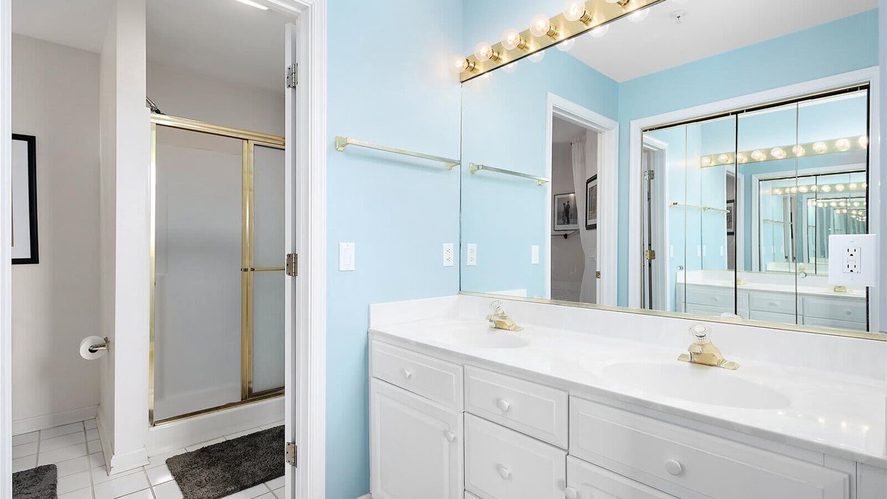 Photo of Bathroom in Heron Harbour Isle