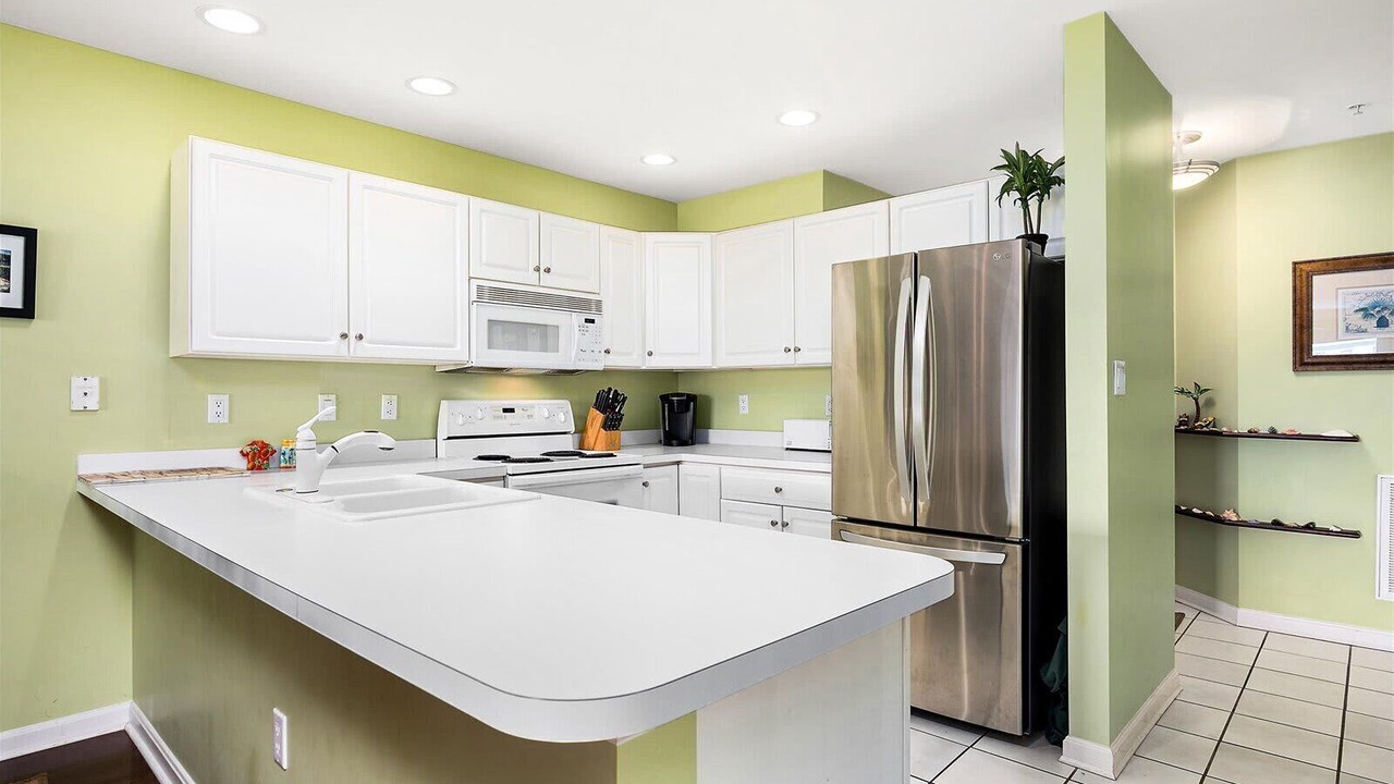 Photo of Kitchen in Heron Harbour Isle