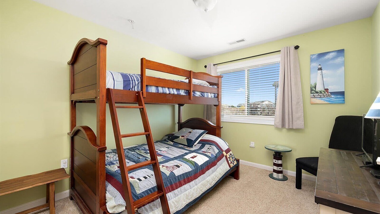 Photo of Bedroom in Heron Harbour Isle