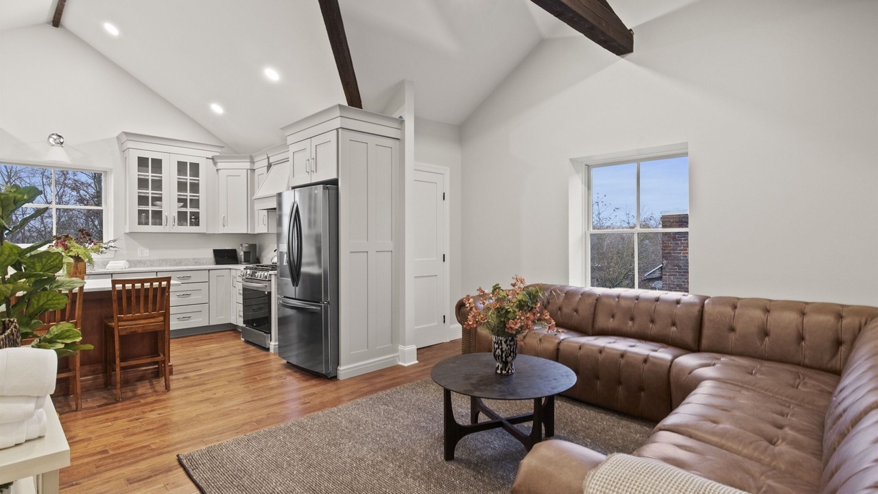 Photo of Livingroom in Palmyra