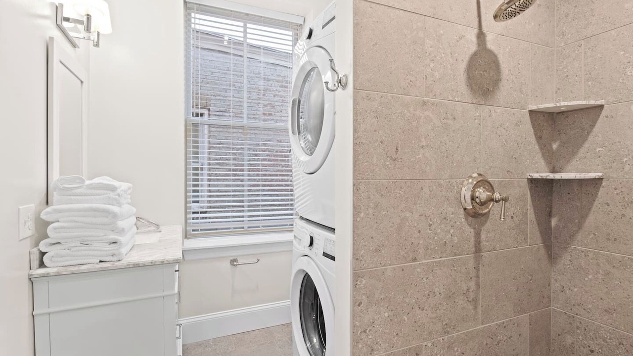 Photo of Bathroom in Palmyra