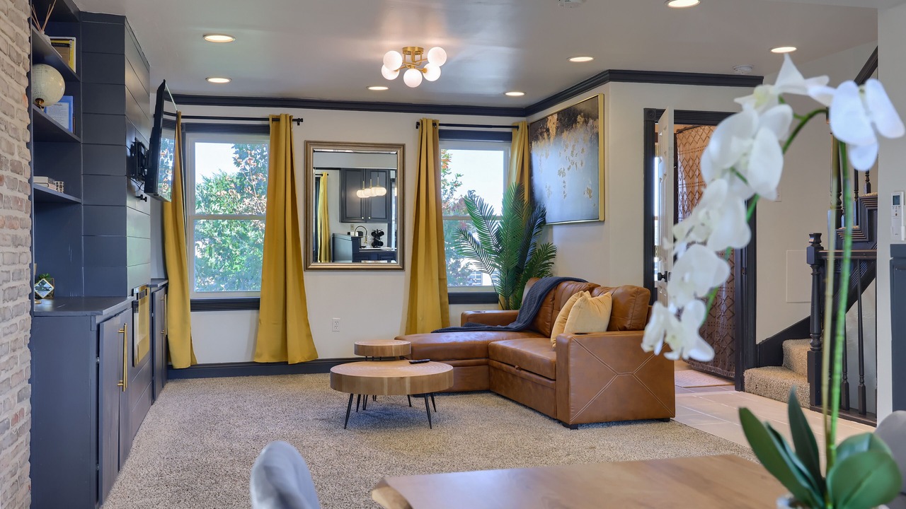 Photo of Livingroom in Lancaster