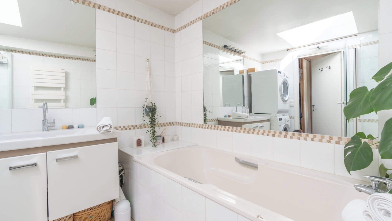Photo of Bathroom in 19th Arrondissement