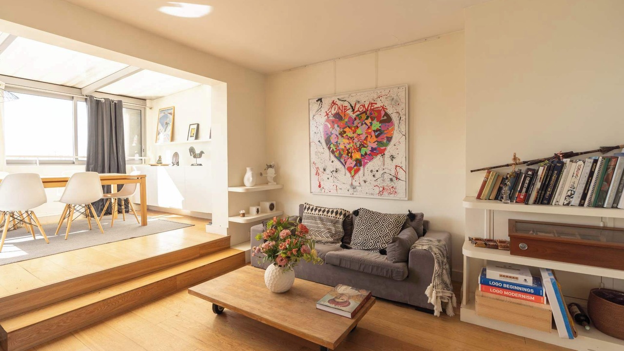 Photo of Livingroom in 19th Arrondissement