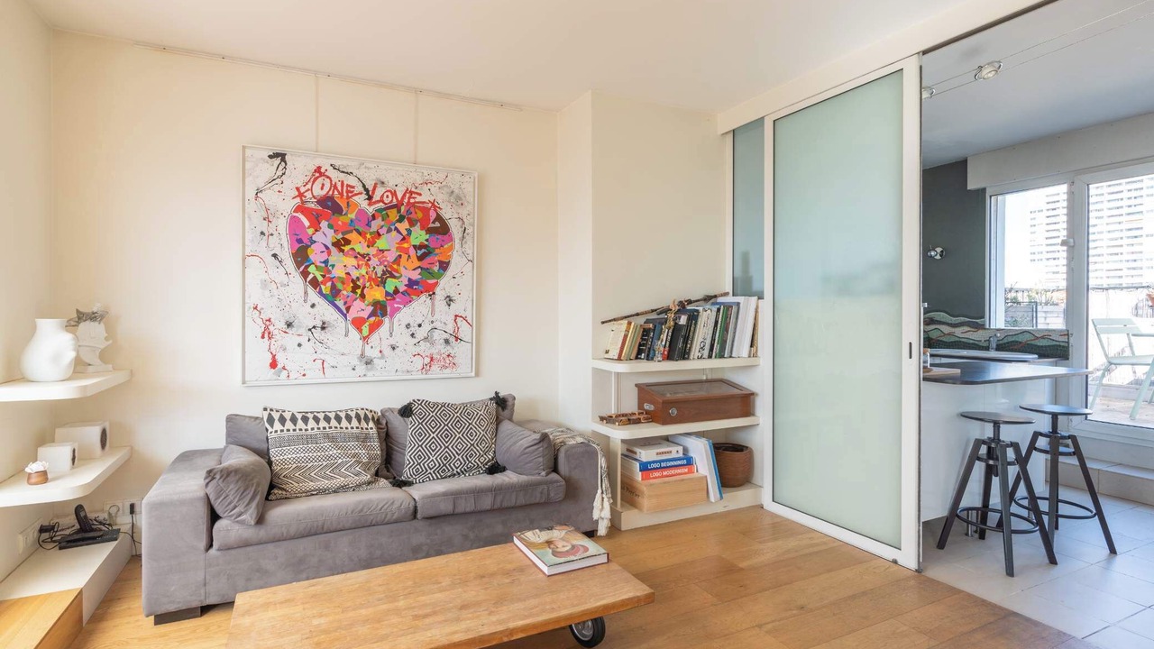 Photo of Livingroom in 19th Arrondissement