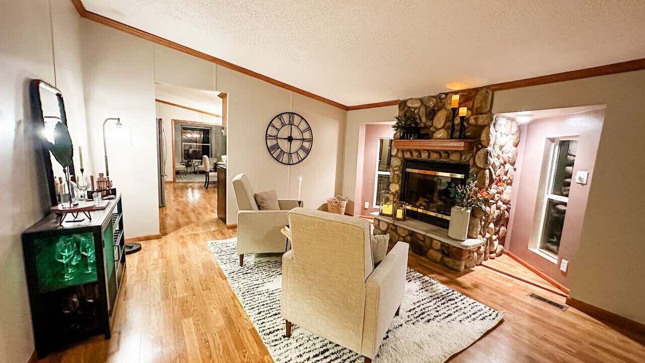 Photo of Livingroom in Farwell