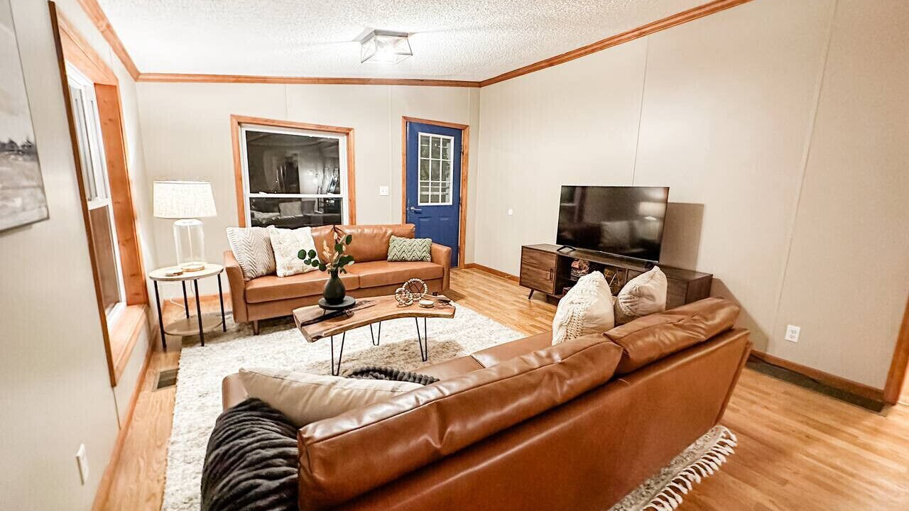 Photo of Livingroom in Farwell