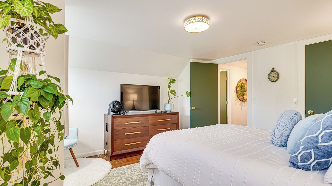 Photo of Bedroom in Gardiner