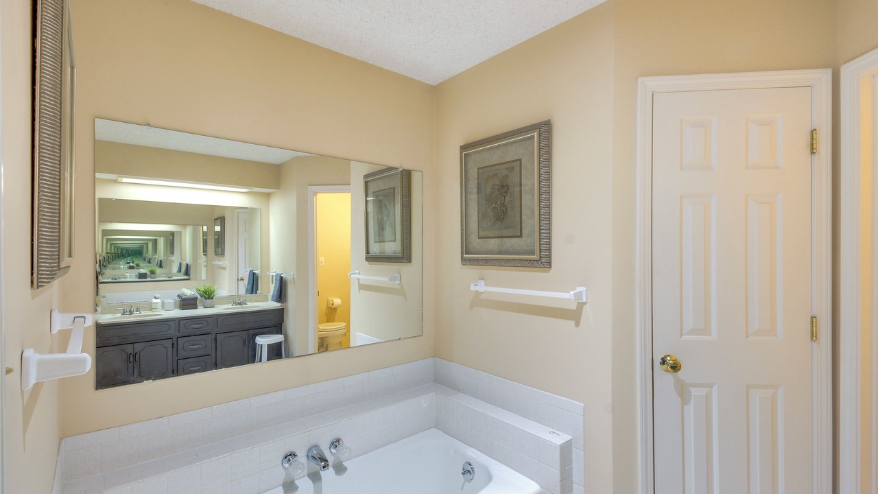 Photo of Bathroom in Overland Park