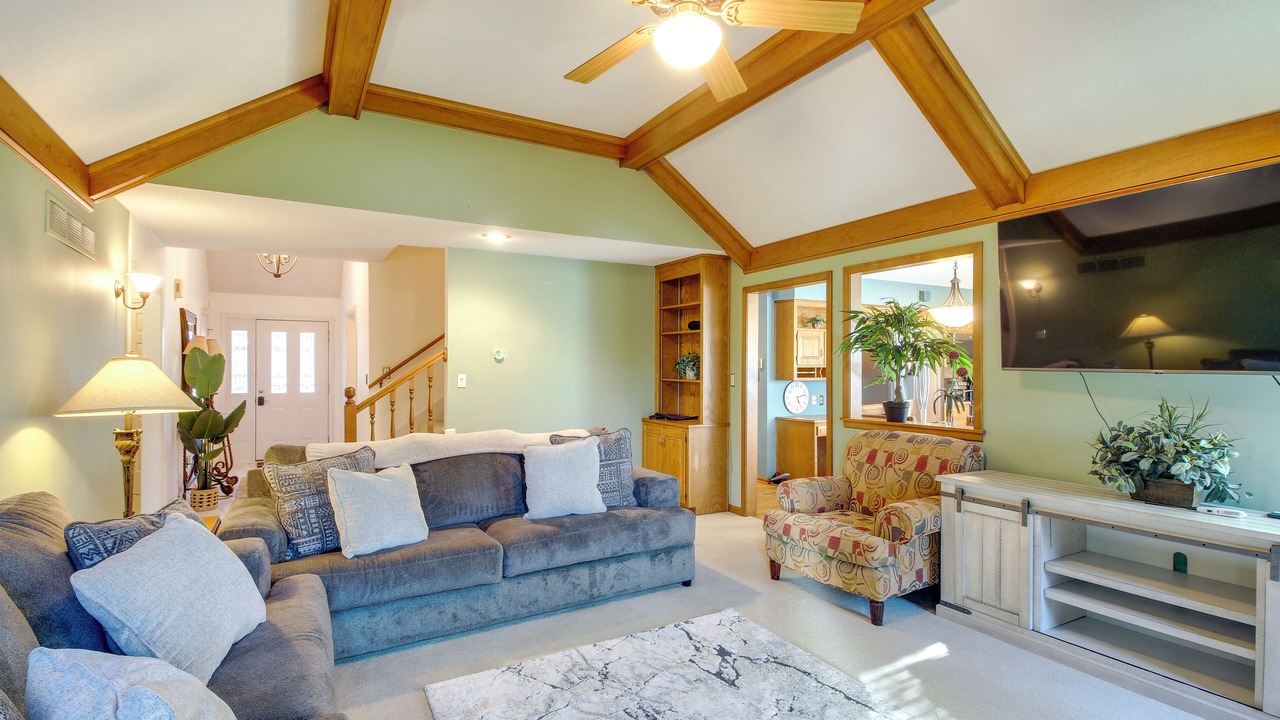 Photo of Livingroom in Overland Park
