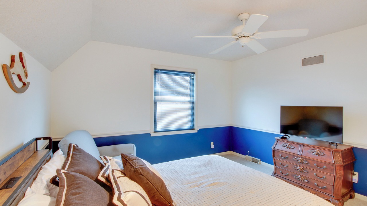 Photo of Bedroom in Overland Park