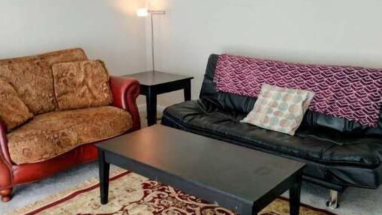 Photo of Livingroom in Tillicum