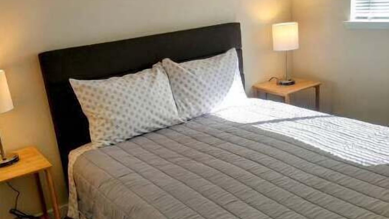 Photo of Bedroom in Tillicum