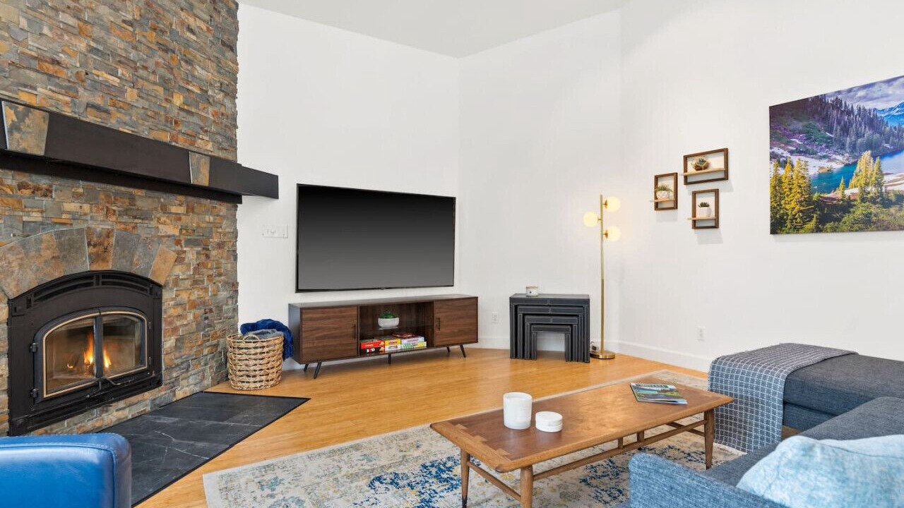 Photo of Livingroom in Columbia Falls