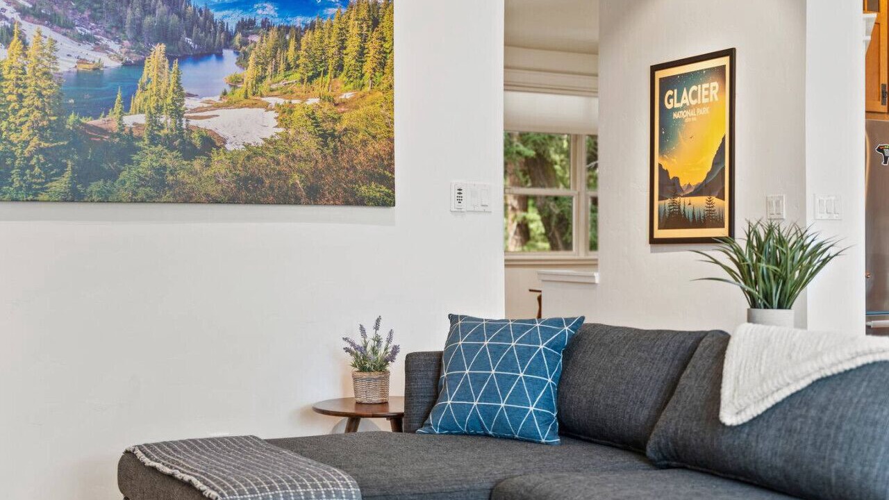 Photo of Livingroom in Columbia Falls