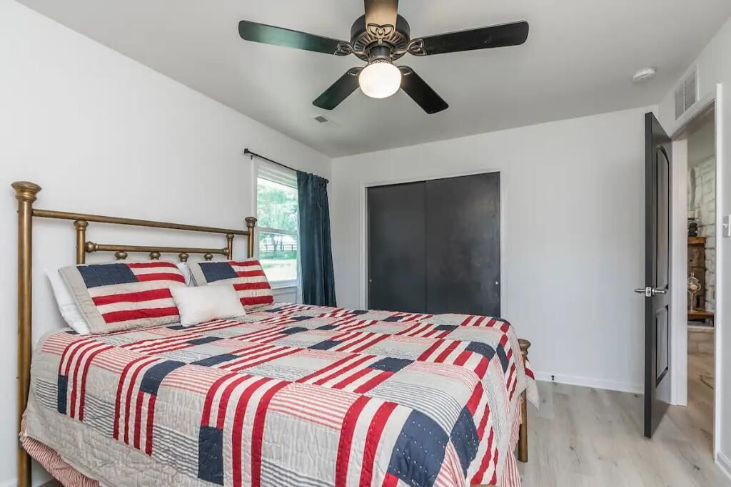 Photo of Bedroom in Lexington