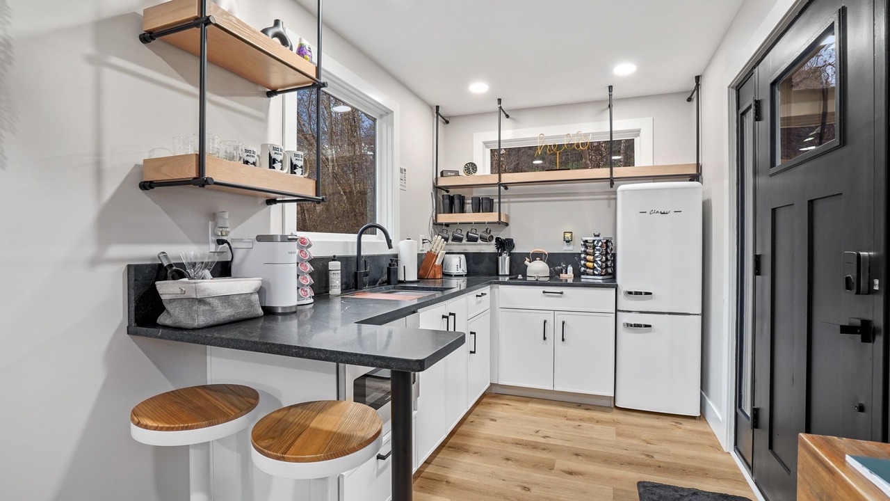 Photo of Kitchen in Creola