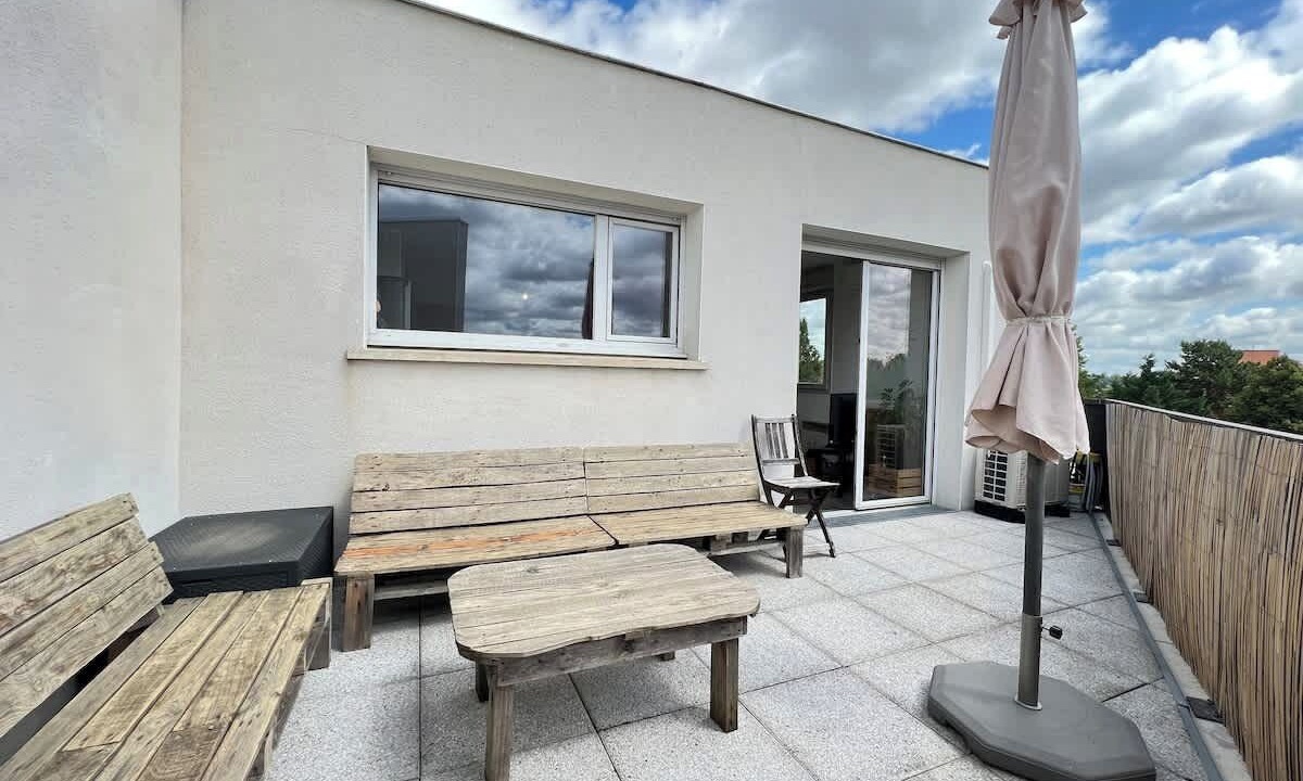 Photo of Patio Balcony in Bonnefoy-Roseraie-Gramont