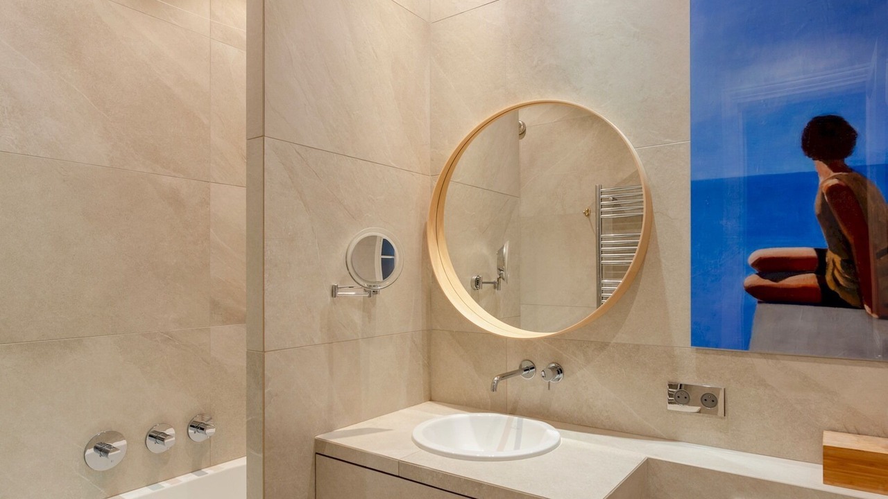 Photo of Bathroom in Quartier de la Plaine-de-Monceaux