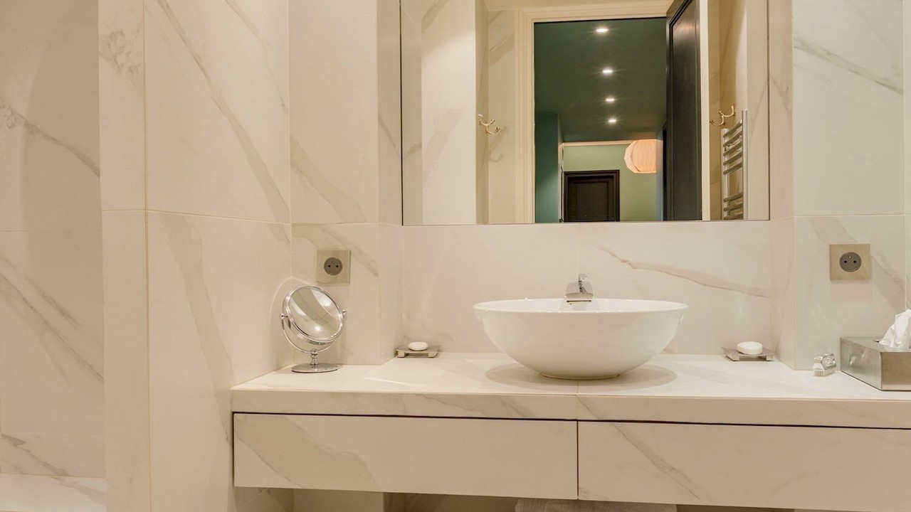 Photo of Bathroom in Quartier de la Plaine-de-Monceaux