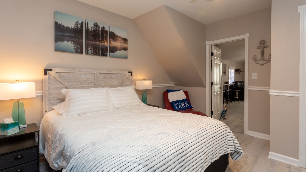 Photo of Bedroom in Conesus