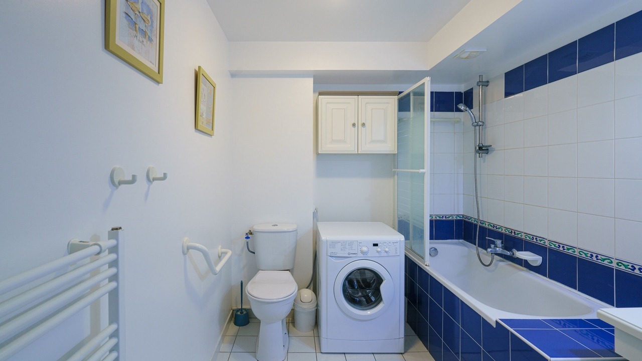 Photo of Bathroom in Treboul