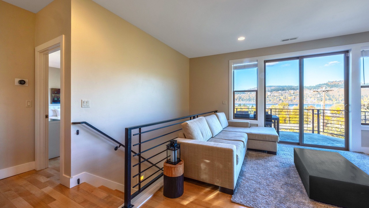 Photo of Livingroom in Hood River