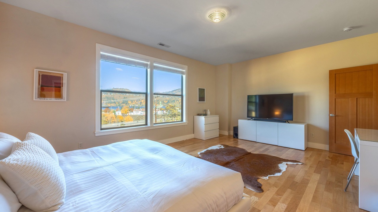 Photo of Bedroom in Hood River