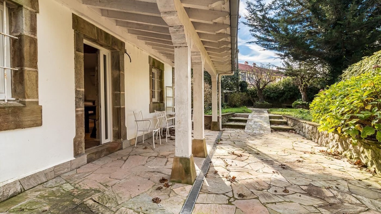 Photo of Patio Balcony in Medio Cudeyo