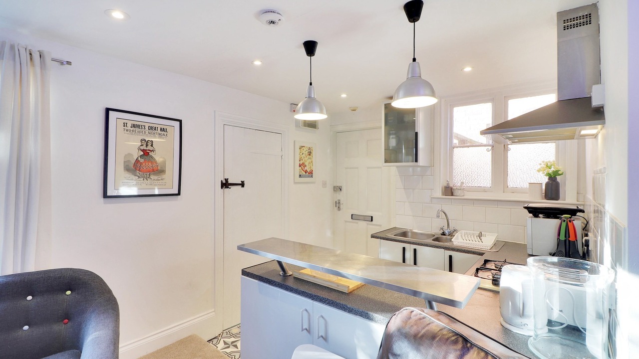 Photo of Others in Five Oak Green