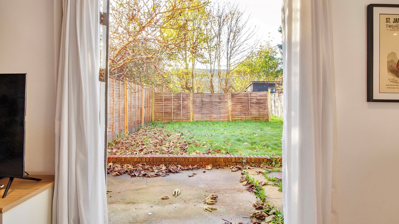 Photo of Others in Five Oak Green