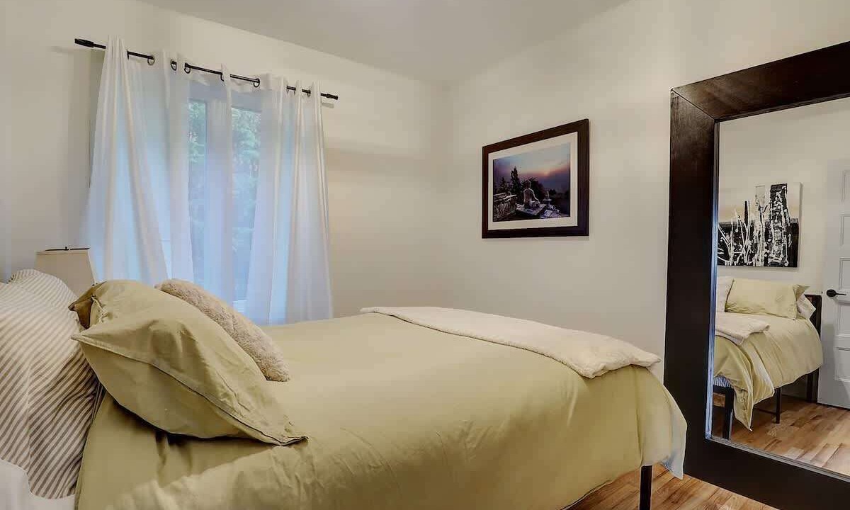 Photo of Bedroom in Stanstead Township