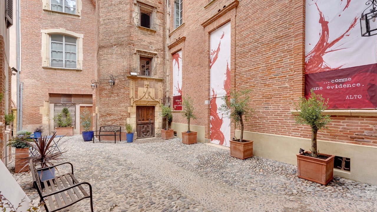 Photo of Outdoor in Capitole