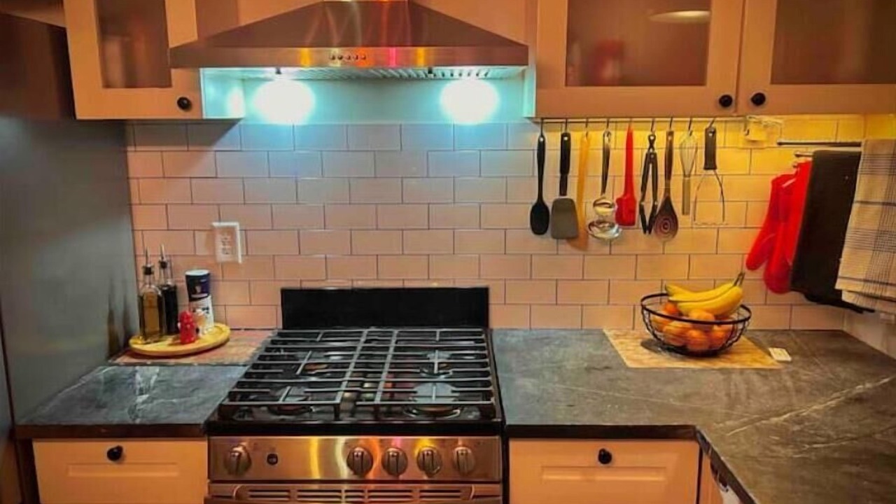 Photo of Others in Glover