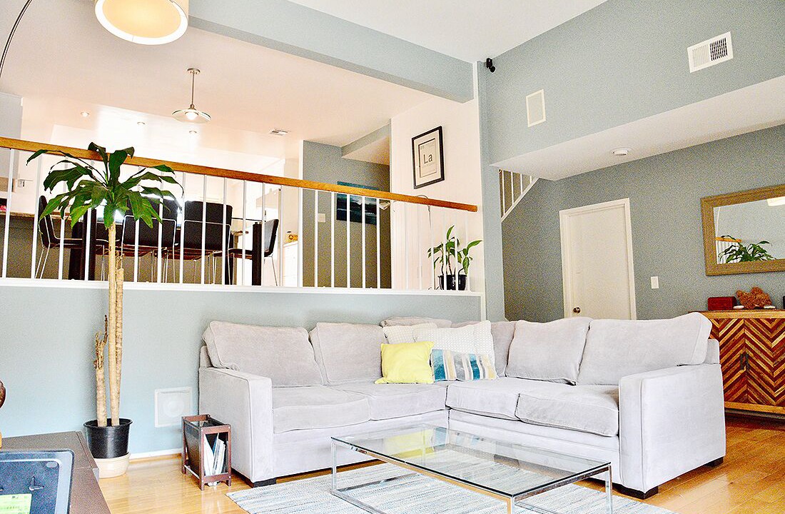 Photo of Livingroom in Del Rey