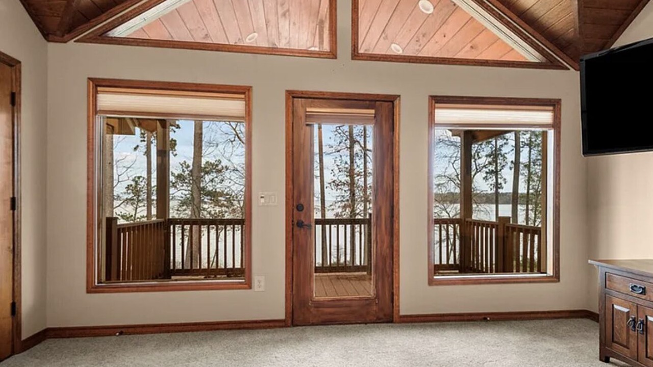 Photo of Patio Balcony in Huntington