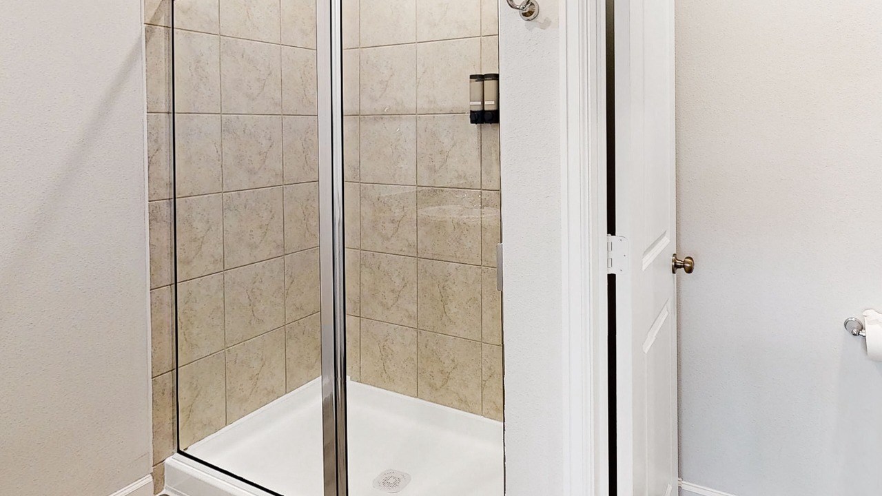 Photo of Bathroom in Porter