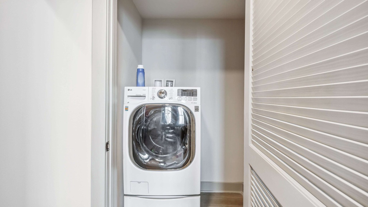 Photo of Others in Downtown Baltimore