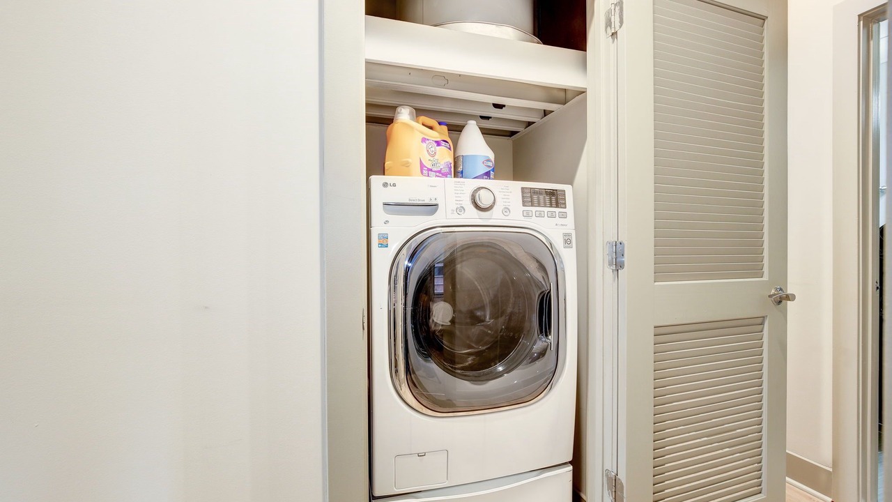 Photo of Others in Downtown Baltimore