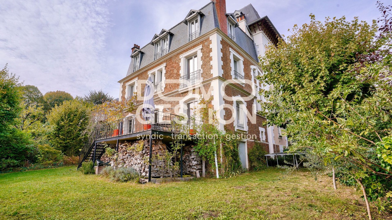 Photo of Outdoor in Sevres