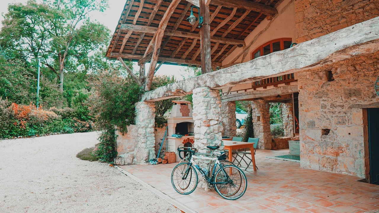 Photo of Outdoor in L'Isle-Bouzon