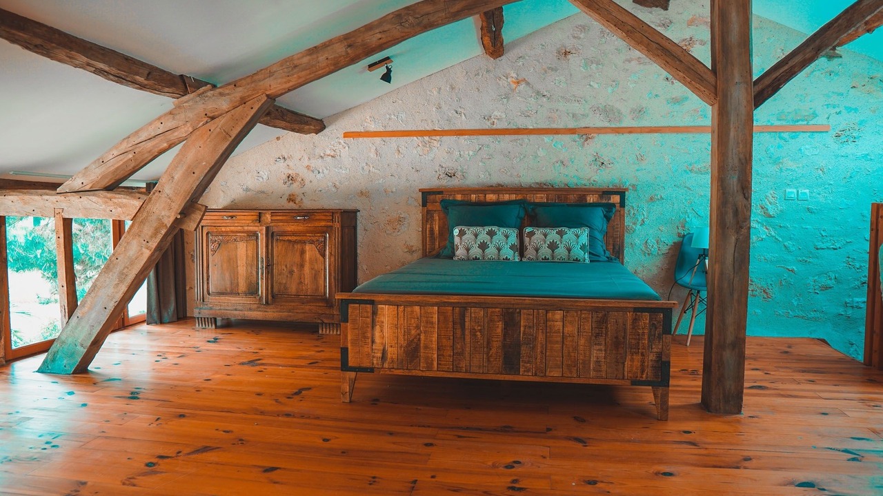 Photo of Bedroom in L'Isle-Bouzon