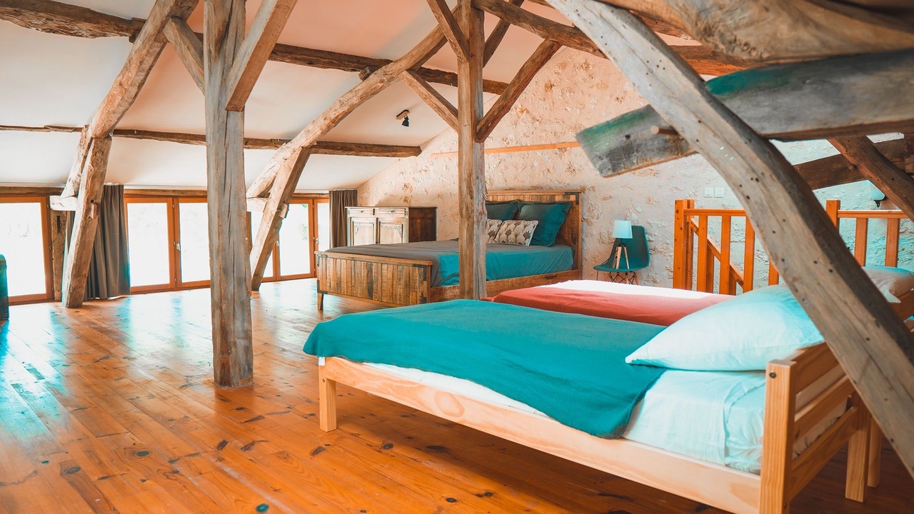 Photo of Bedroom in L'Isle-Bouzon