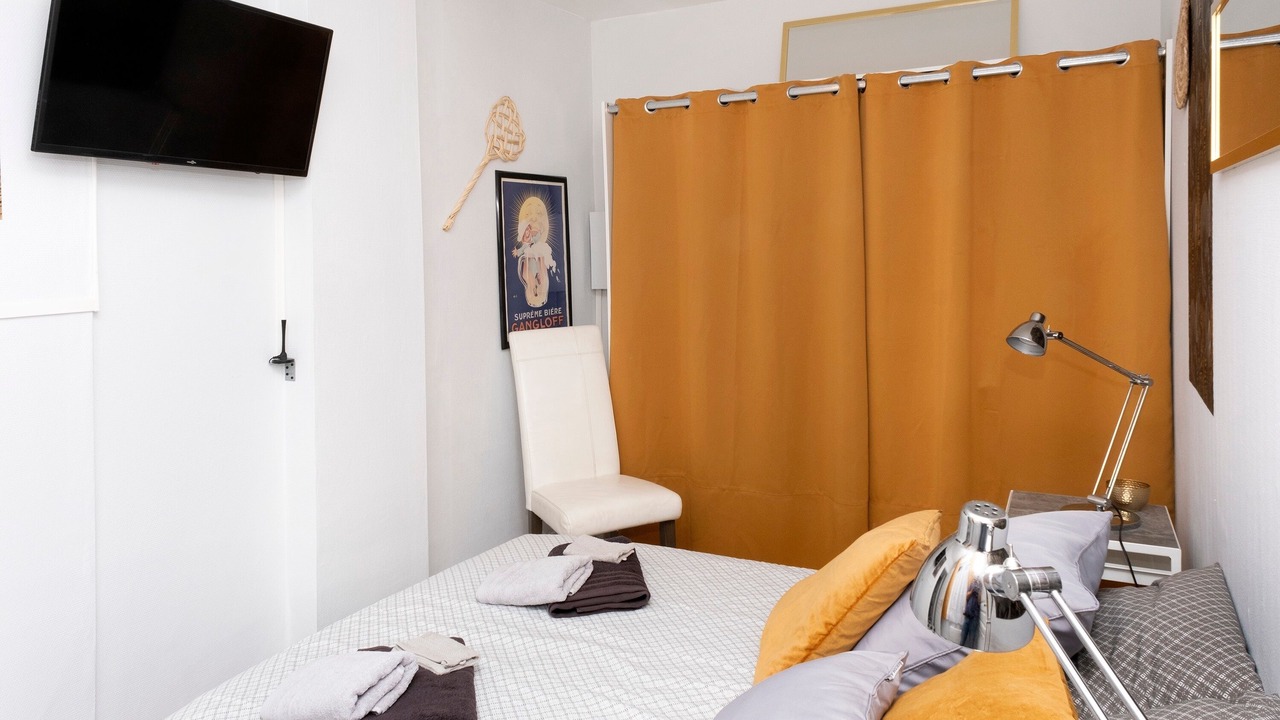 Photo of Bedroom in Brionne