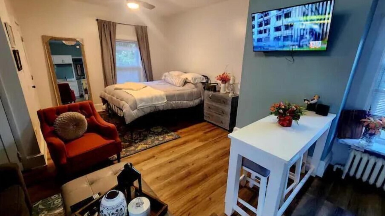 Photo of Bedroom in Troy