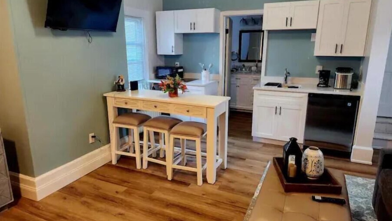 Photo of Others in Troy