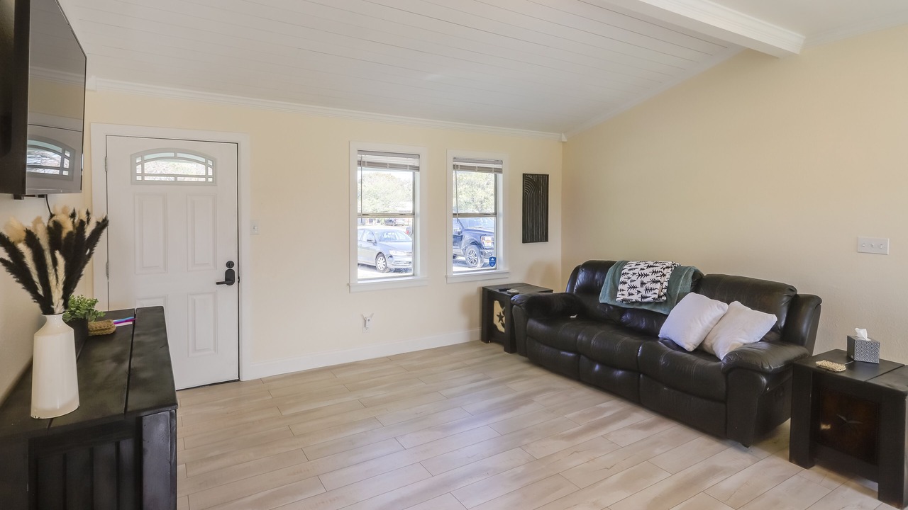 Photo of Livingroom in Comanche