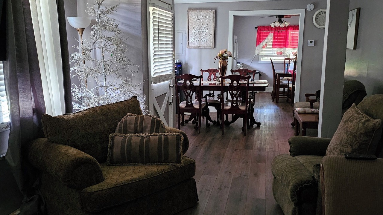 Photo of Livingroom in Terry